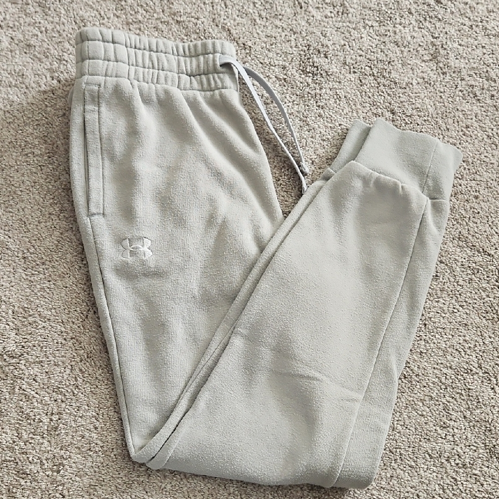 Under Armour Gray Sweatpants Relaxed Fit Joggers